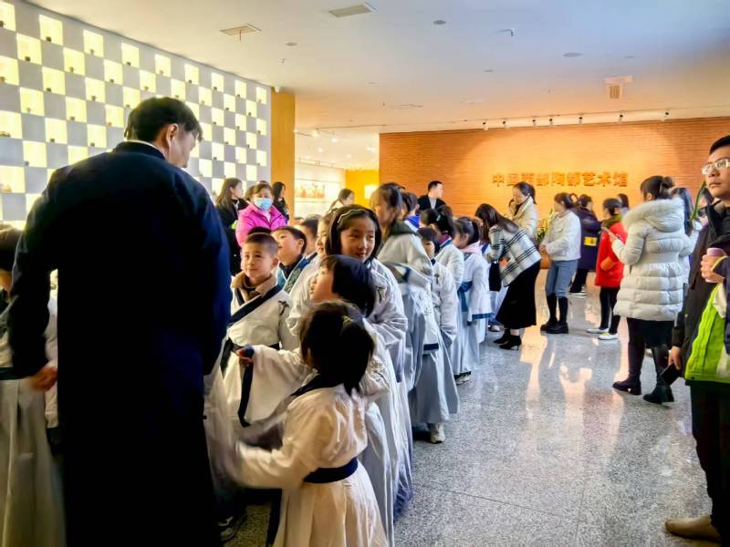 文化赋能：喀喇沁左翼魔创文旅挖掘城市文化资源的实践探索